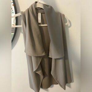 Seven Sisters Sleeveless Vest